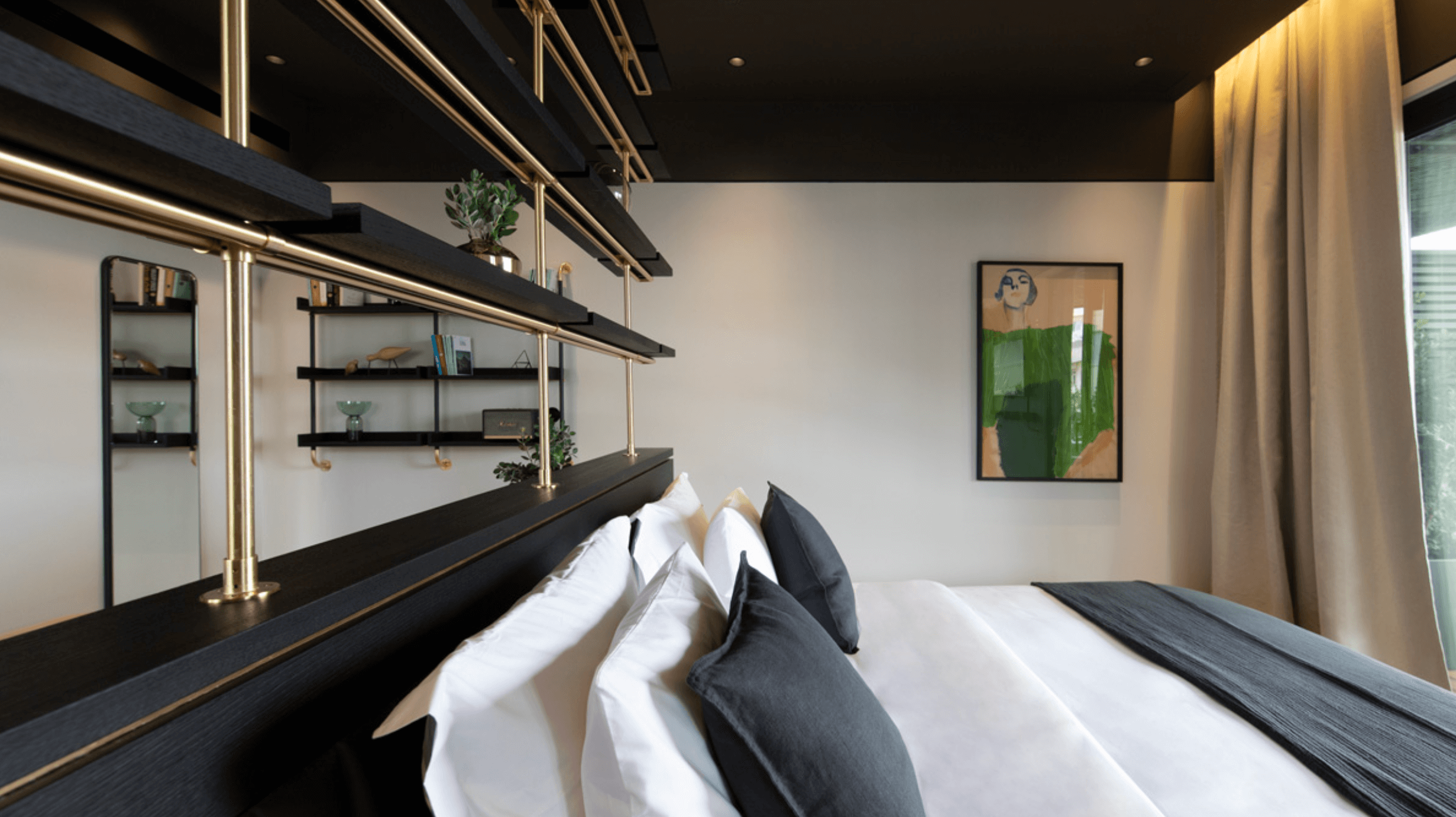 20. The Modernist, Athens (Form Related)